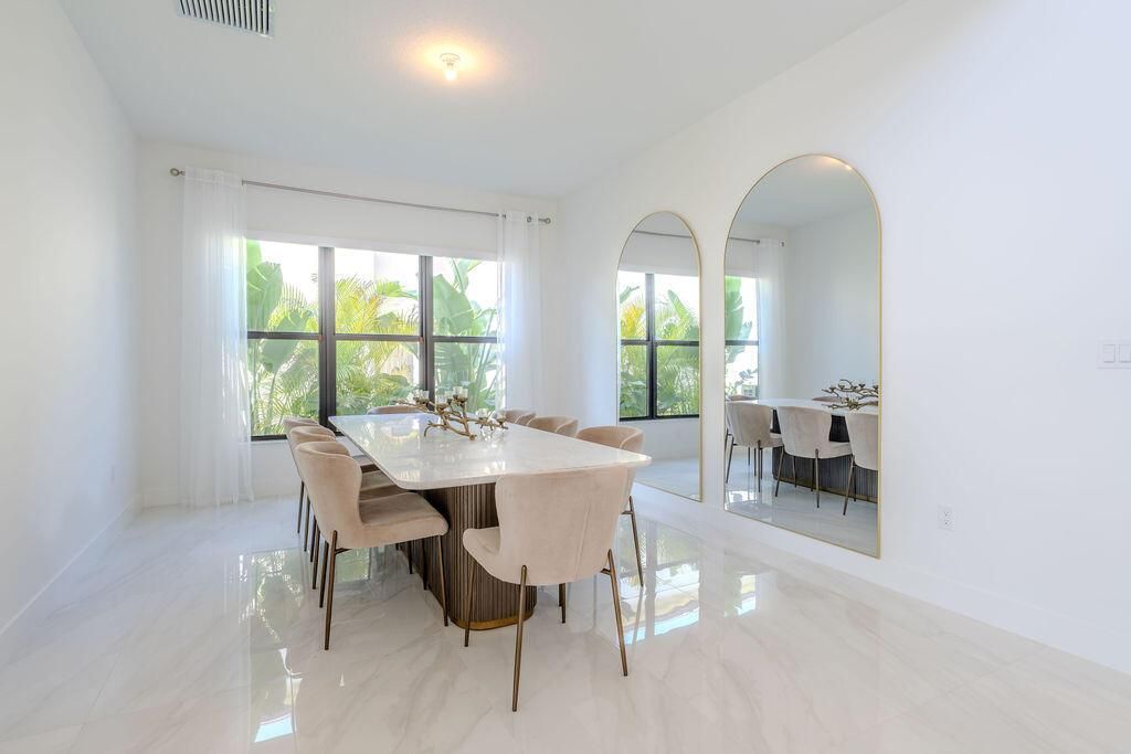 Formal Dining