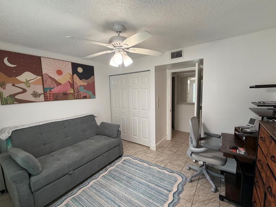 2nd Bedroom