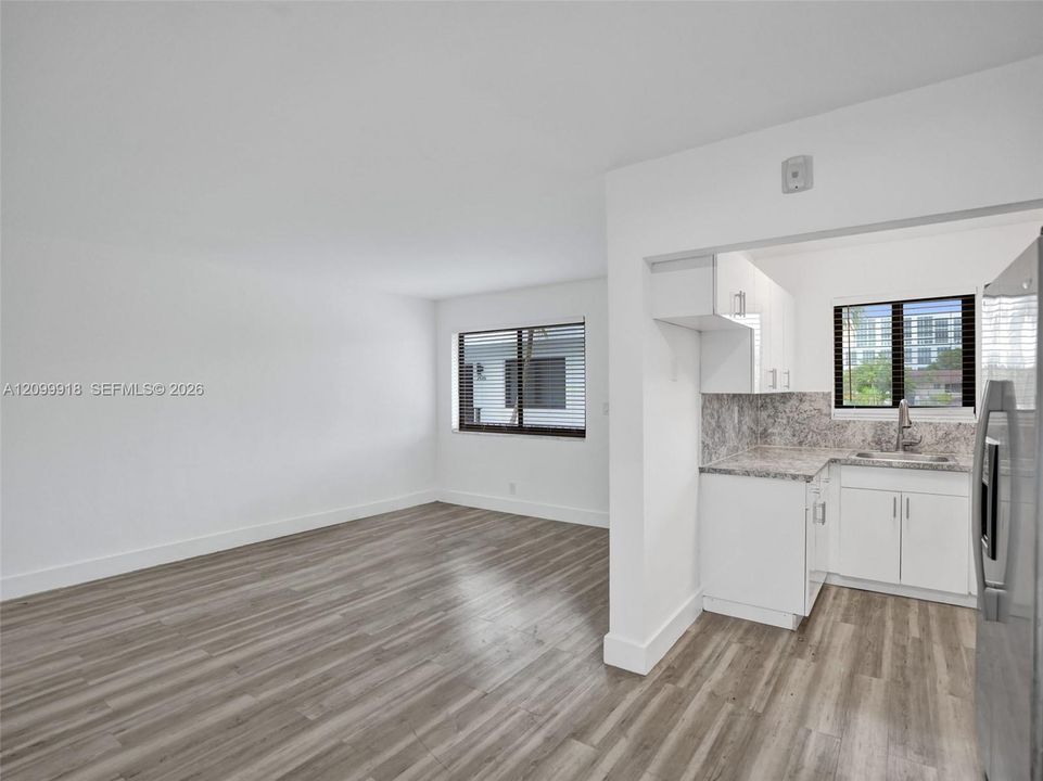 En Renta: $1,900 (1 camas, 1 baños, 8325 Pies cuadrados)