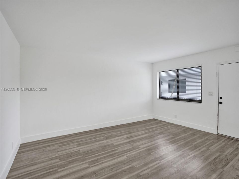 En Renta: $1,900 (1 camas, 1 baños, 8325 Pies cuadrados)