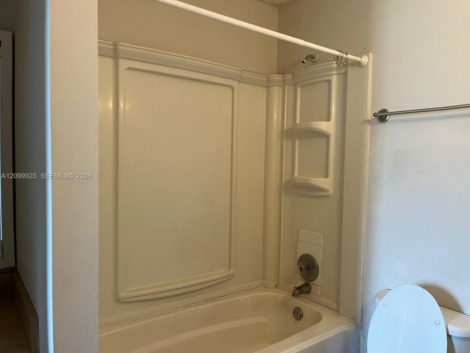 En Renta: $2,200 (3 camas, 2 baños, 1080 Pies cuadrados)