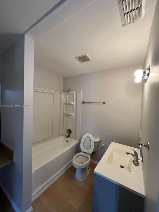 En Renta: $2,200 (3 camas, 2 baños, 1080 Pies cuadrados)