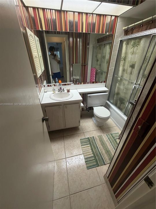 В аренду: $1,500 (2 спален, 1 ванн, 920 Квадратных фут)