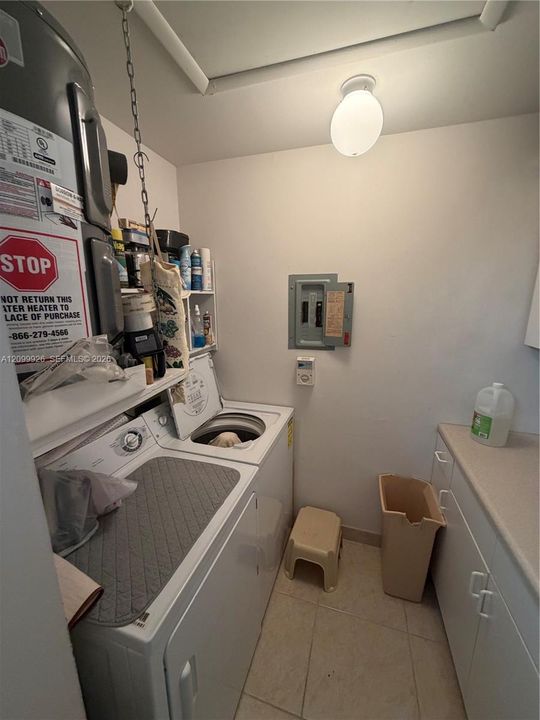 В аренду: $1,500 (2 спален, 1 ванн, 920 Квадратных фут)