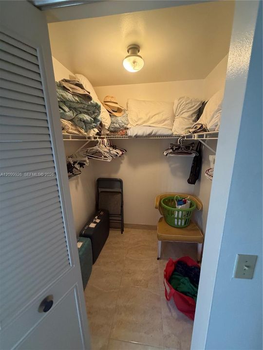 В аренду: $1,500 (2 спален, 1 ванн, 920 Квадратных фут)