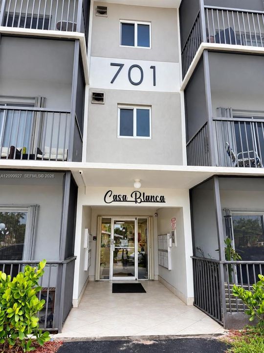 En Renta: $2,350 (2 camas, 2 baños, 979 Pies cuadrados)