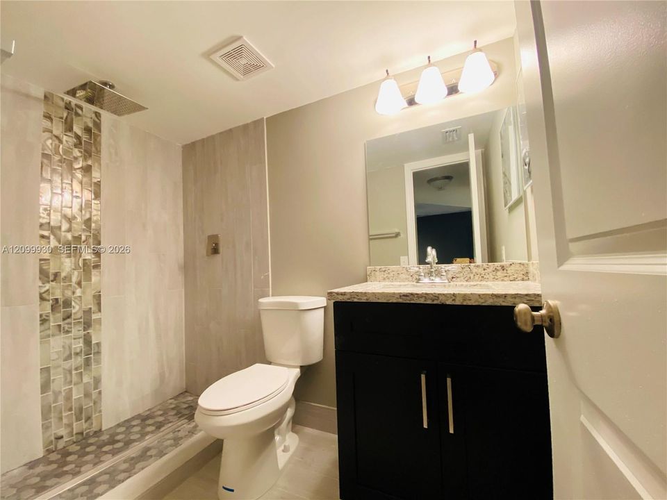 В аренду: $2,595 (2 спален, 2 ванн, 920 Квадратных фут)