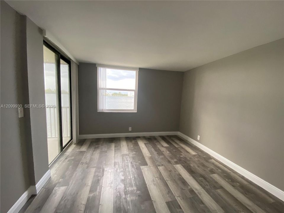 В аренду: $2,595 (2 спален, 2 ванн, 920 Квадратных фут)
