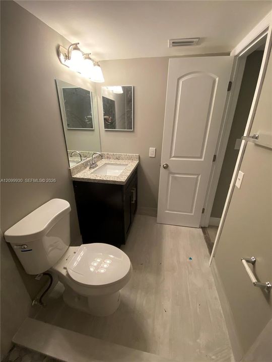 В аренду: $2,595 (2 спален, 2 ванн, 920 Квадратных фут)