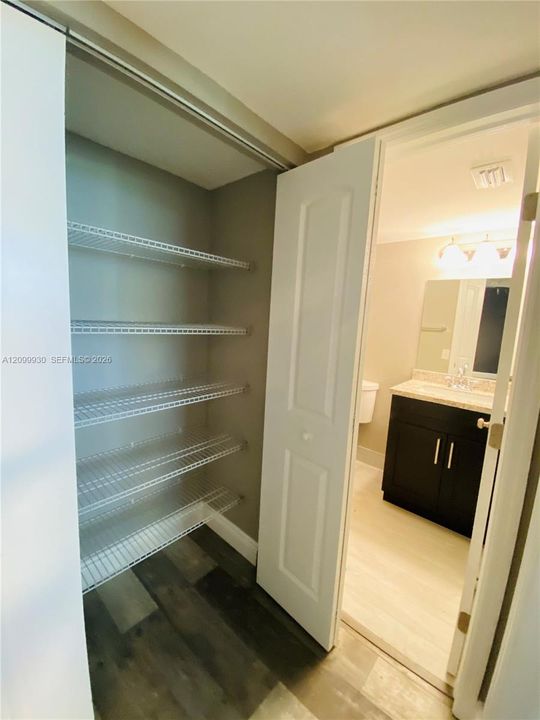 В аренду: $2,595 (2 спален, 2 ванн, 920 Квадратных фут)