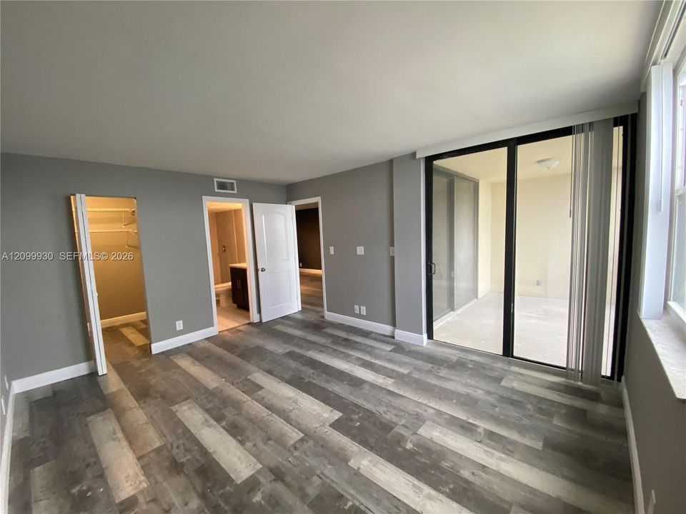 В аренду: $2,595 (2 спален, 2 ванн, 920 Квадратных фут)