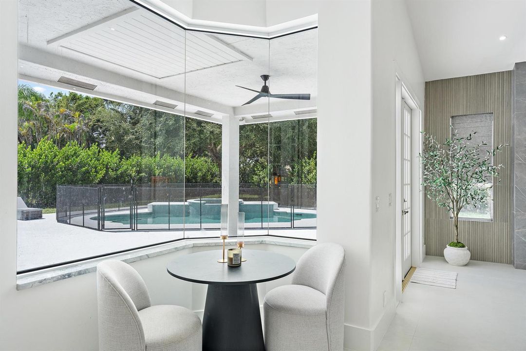 18622 Lakeside Gardens Dr-19