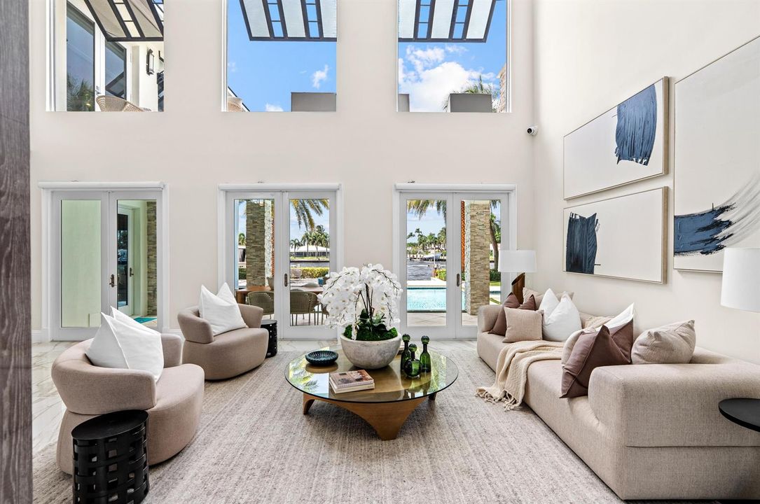 mls_LIVING_ROOM_STRAIGHT