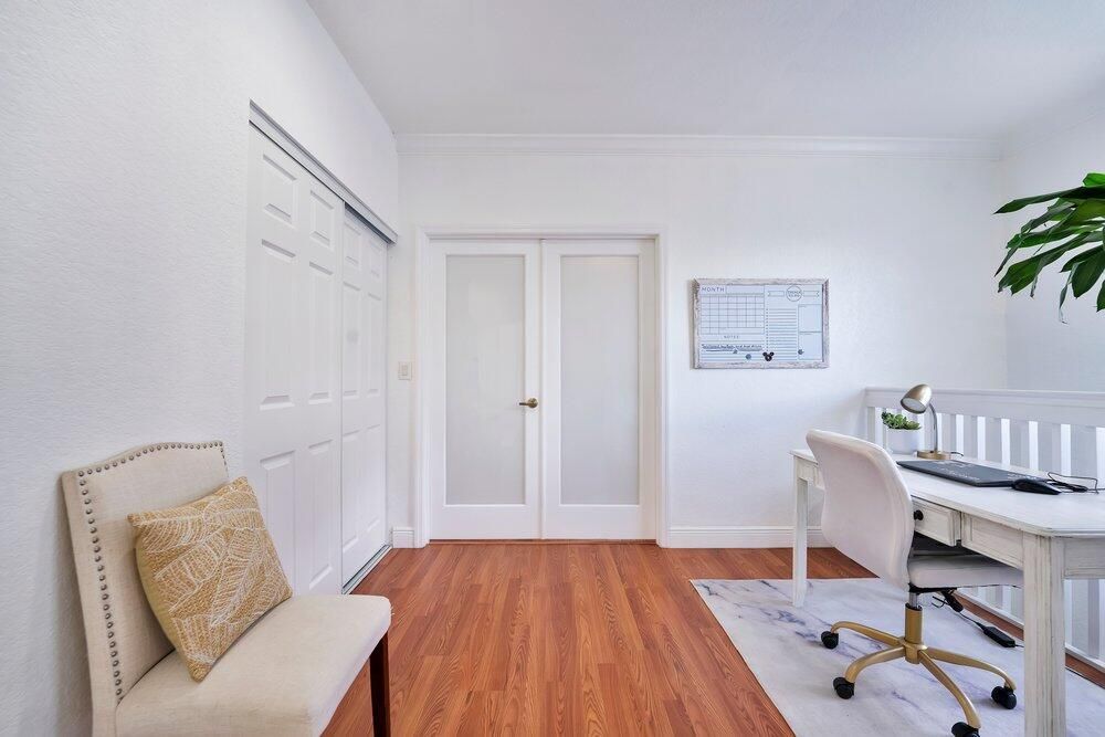 Bedroom/Office