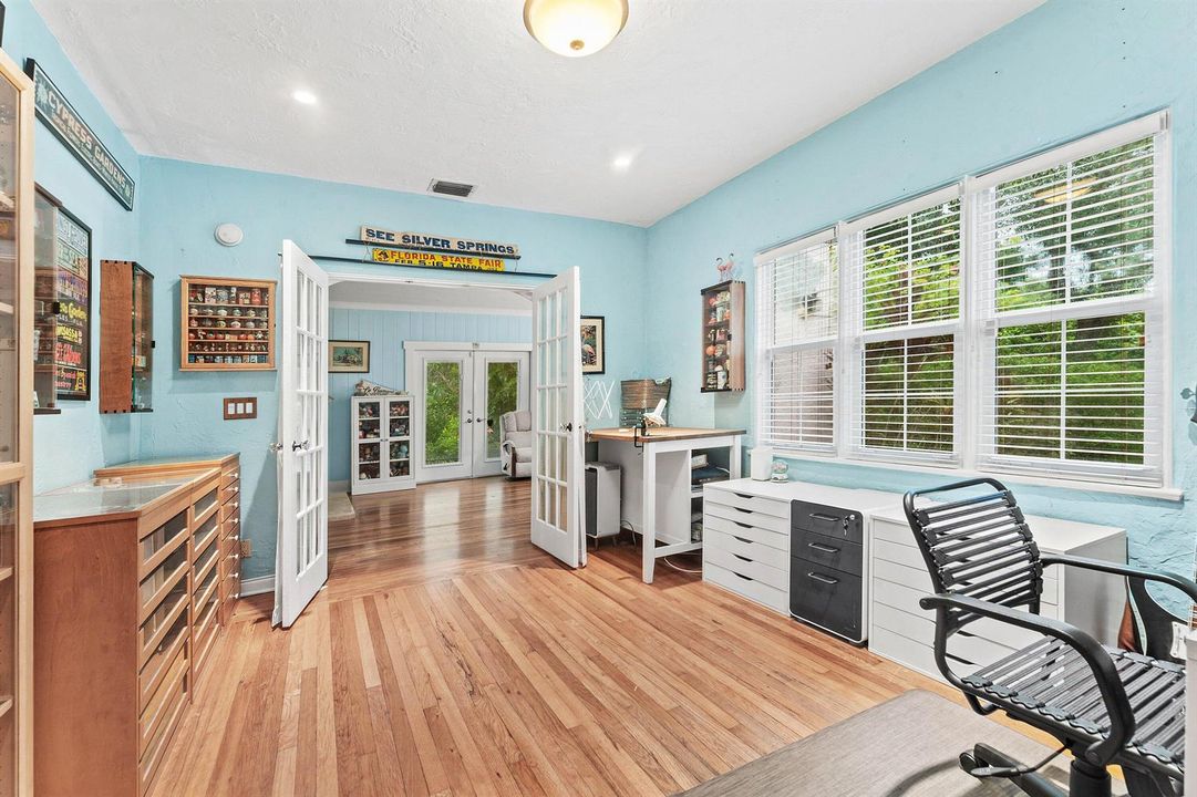 018-703SunsetRoad-WestPalmBeach-FL-33401