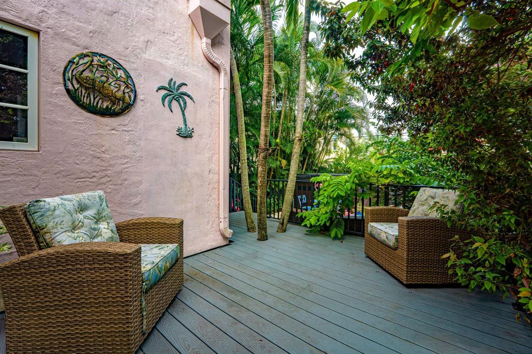 034-703SunsetRoad-WestPalmBeach-FL-33401