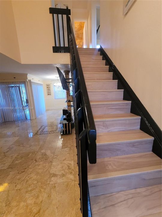 En Venta: $595,000 (3 camas, 2 baños, 1456 Pies cuadrados)