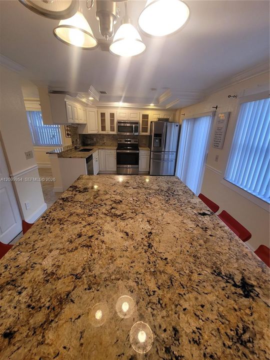 En Venta: $595,000 (3 camas, 2 baños, 1456 Pies cuadrados)