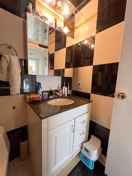 En Venta: $225,000 (1 camas, 1 baños, 820 Pies cuadrados)