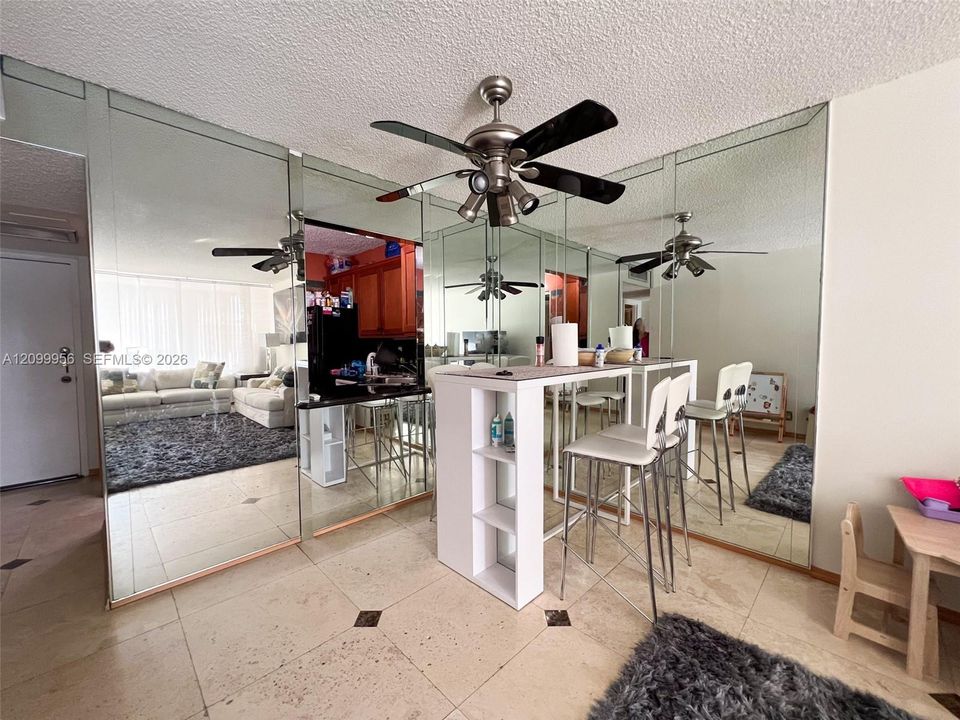 En Venta: $225,000 (1 camas, 1 baños, 820 Pies cuadrados)