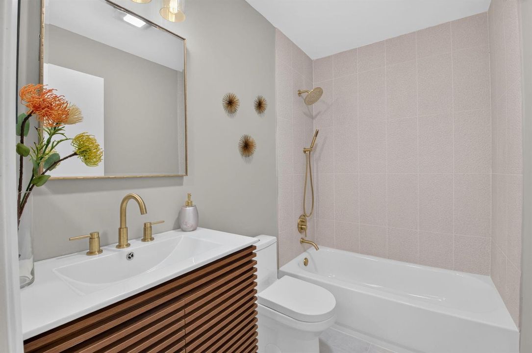 GUEST BATH