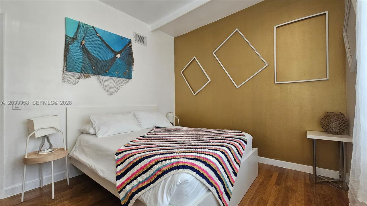 В аренду: $4,500 (2 спален, 2 ванн, 914 Квадратных фут)