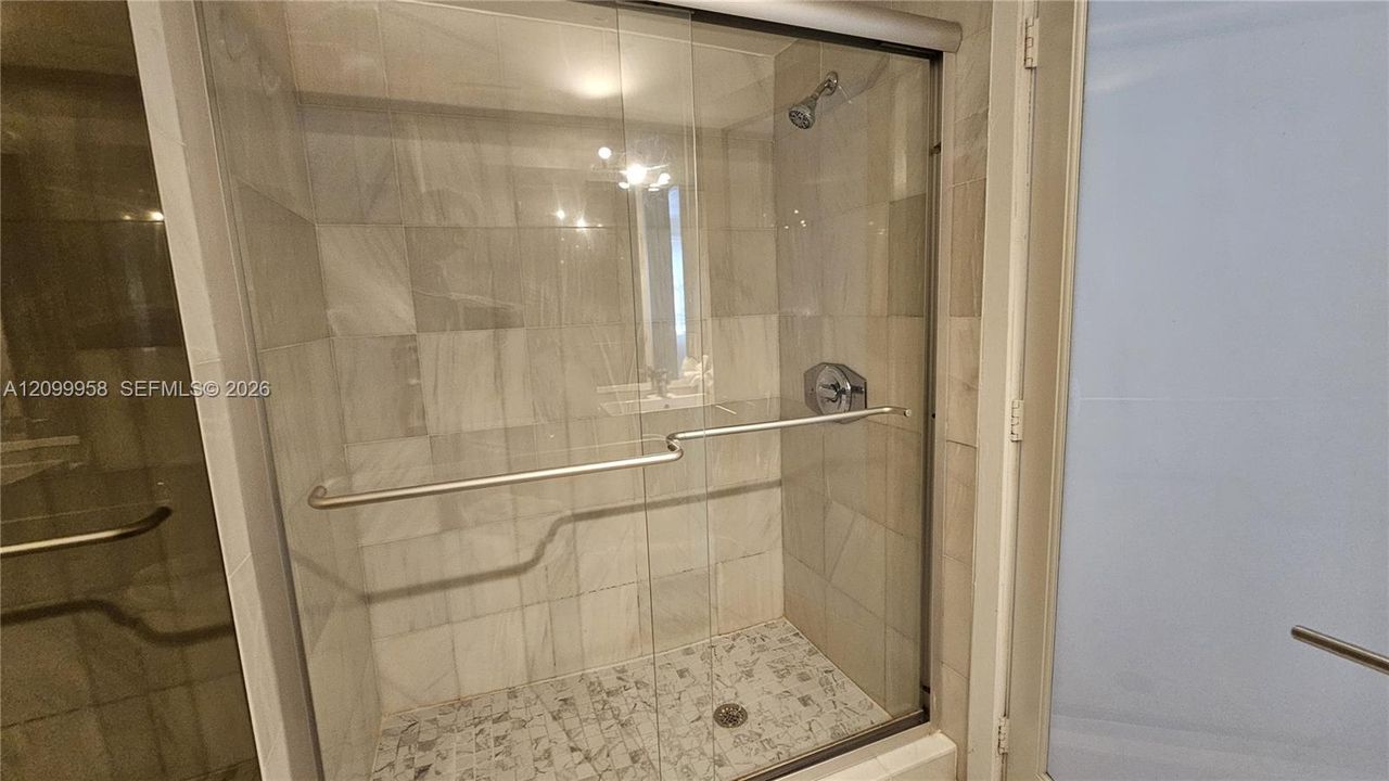 В аренду: $4,500 (2 спален, 2 ванн, 914 Квадратных фут)
