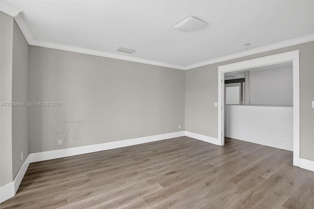 En Venta: $600,000 (4 camas, 2 baños, 2216 Pies cuadrados)