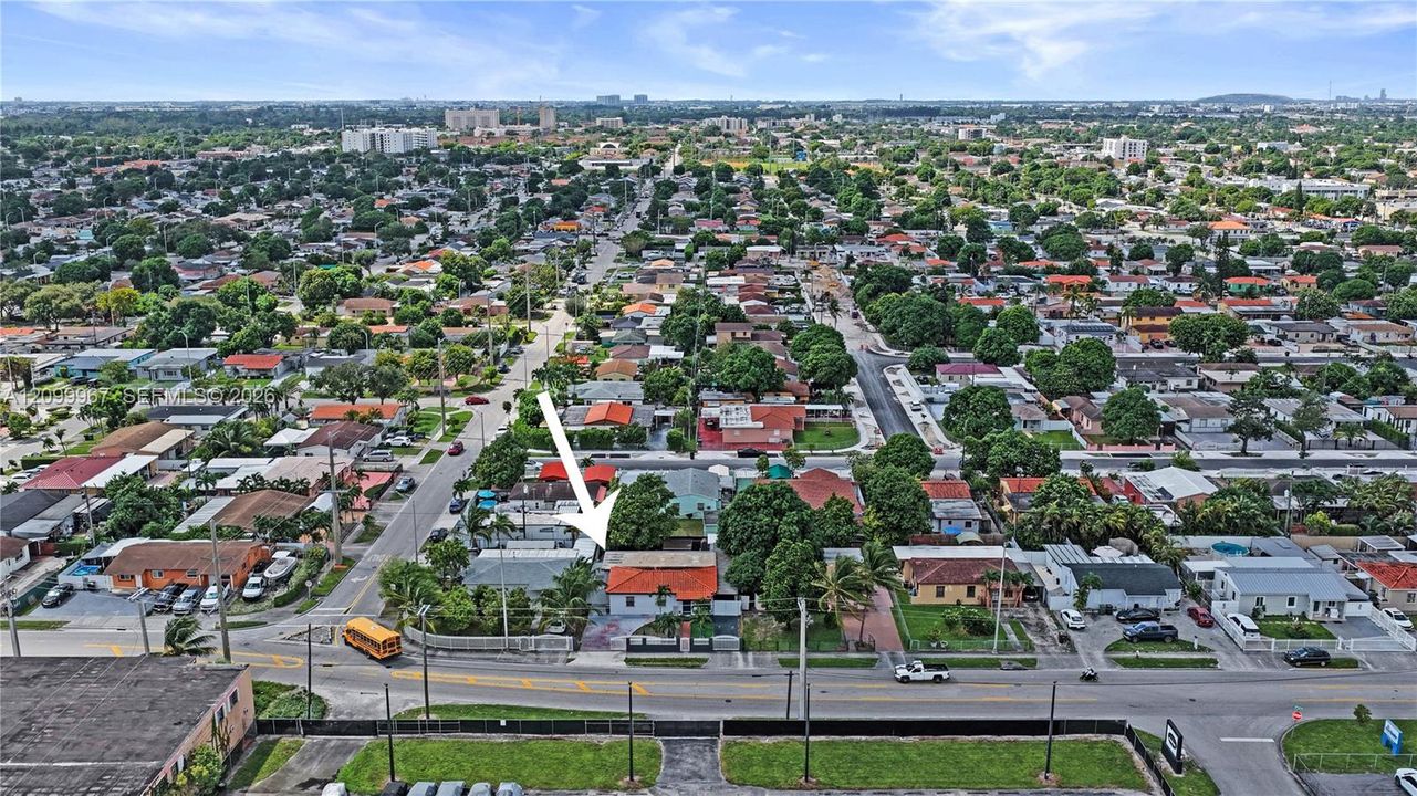 En Venta: $620,000 (5 camas, 3 baños, 1446 Pies cuadrados)