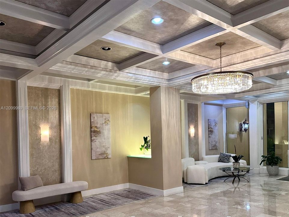 For Sale: $359,000 (1 beds, 1 baths, 928 Square Feet)