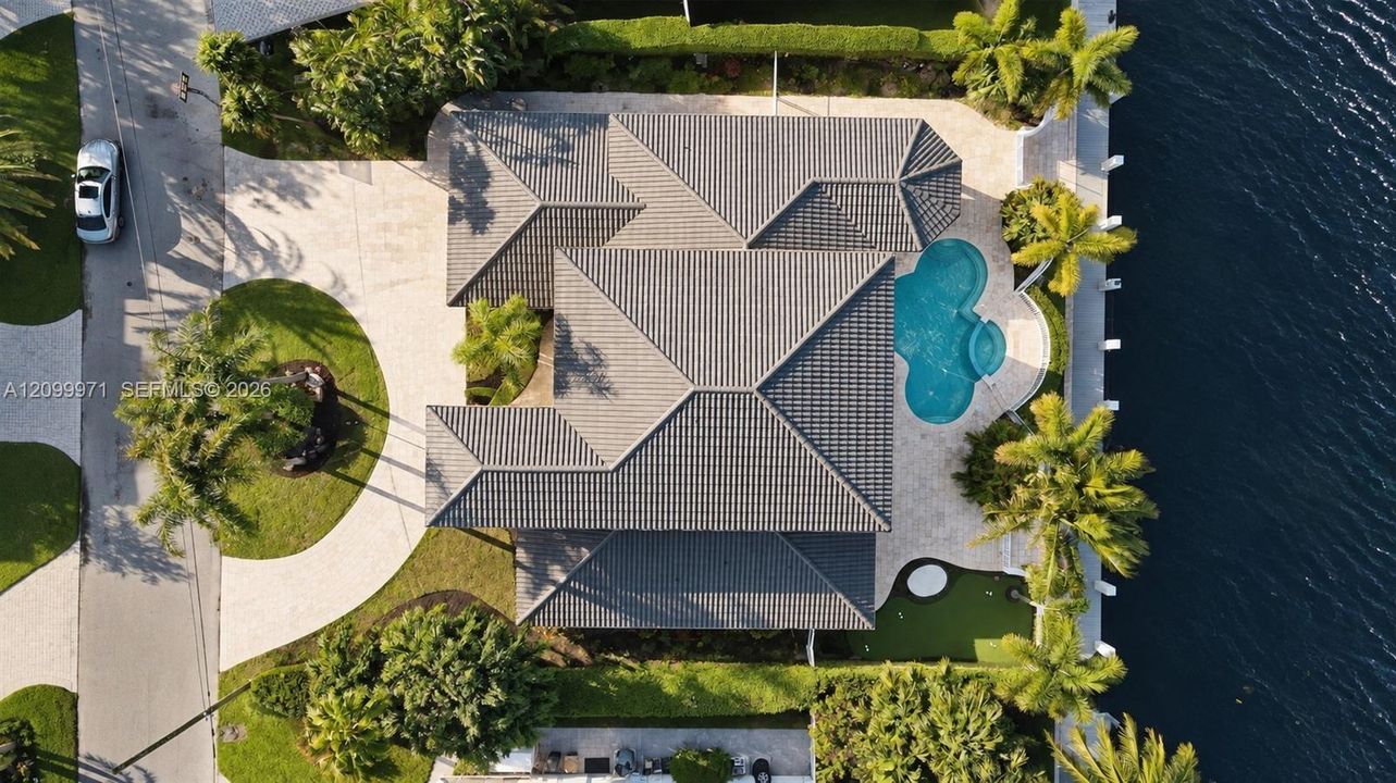 На продажу: $4,250,000 (5 спален, 4 ванн, 4109 Квадратных фут)
