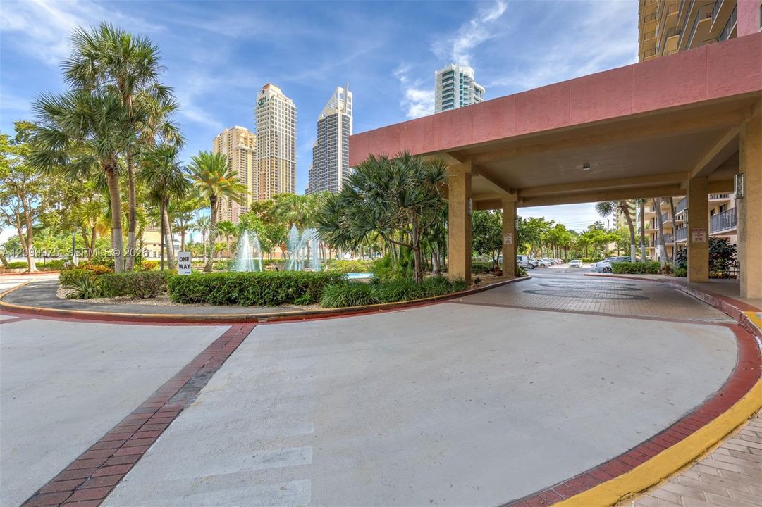 En Venta: $759,999 (3 camas, 3 baños, 1910 Pies cuadrados)