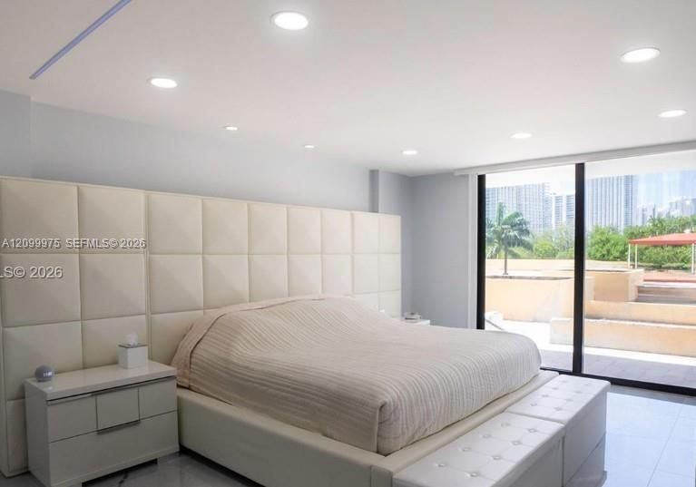 En Venta: $759,999 (3 camas, 3 baños, 1910 Pies cuadrados)