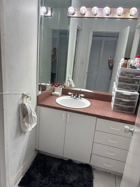 В аренду: $2,500 (0 спален, 1 ванн, 530 Квадратных фут)