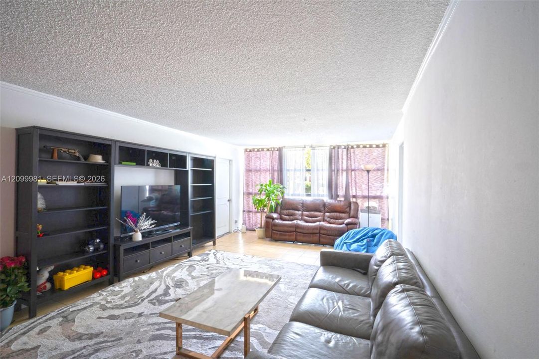 For Sale: $299,000 (2 beds, 2 baths, 1450 Square Feet)