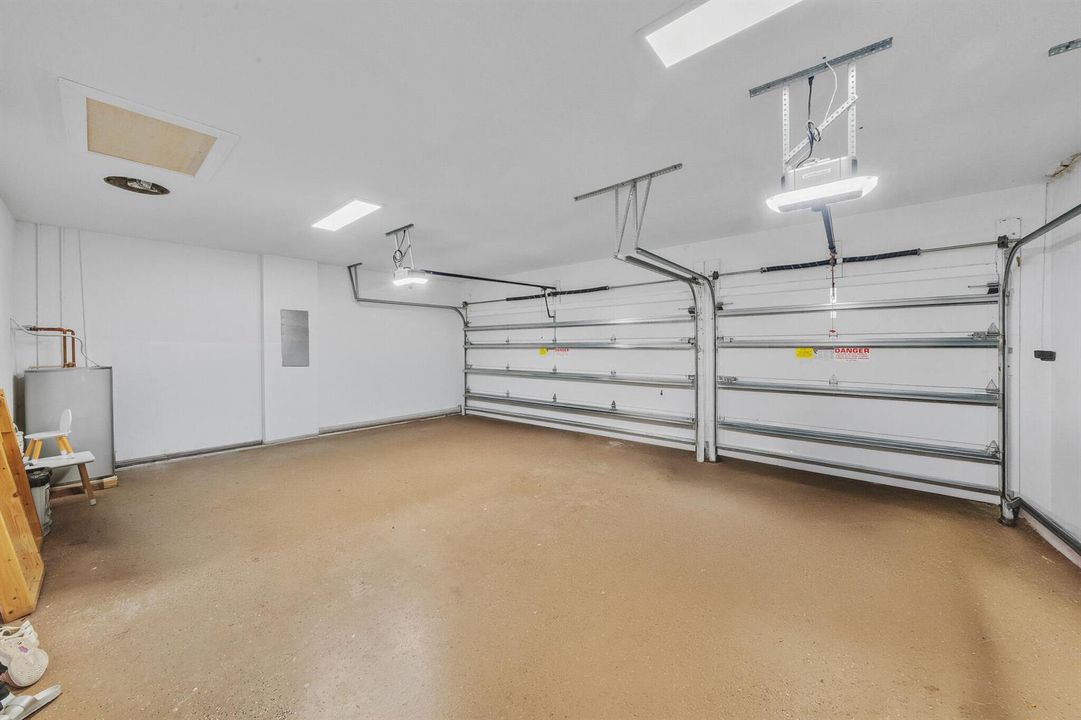10 Garage