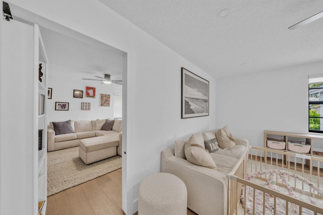 28 Guest Bedroom A (1)