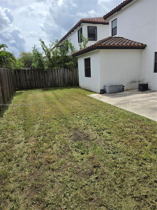 В аренду: $3,950 (4 спален, 2 ванн, 3320 Квадратных фут)