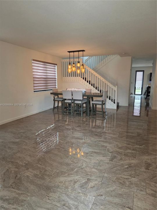 В аренду: $3,950 (4 спален, 2 ванн, 3320 Квадратных фут)