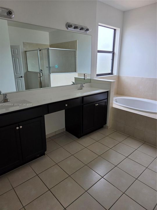В аренду: $3,950 (4 спален, 2 ванн, 3320 Квадратных фут)