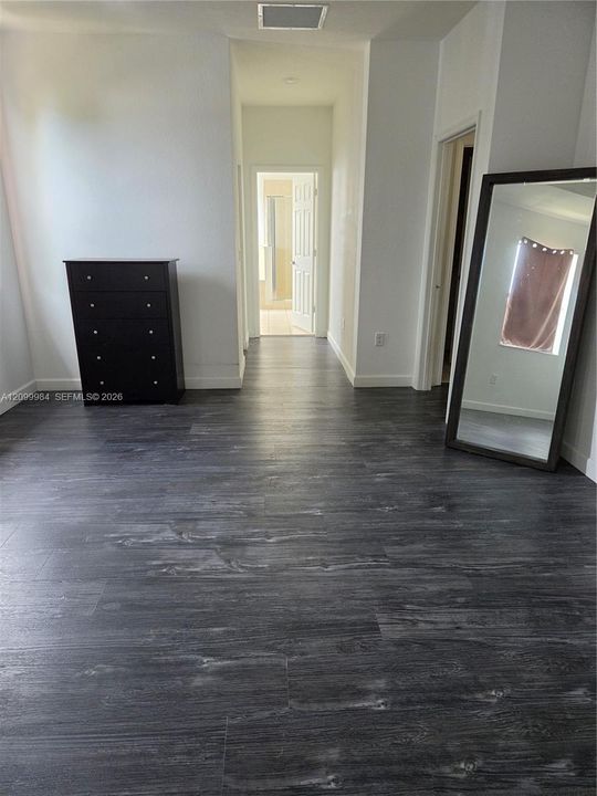 В аренду: $3,950 (4 спален, 2 ванн, 3320 Квадратных фут)