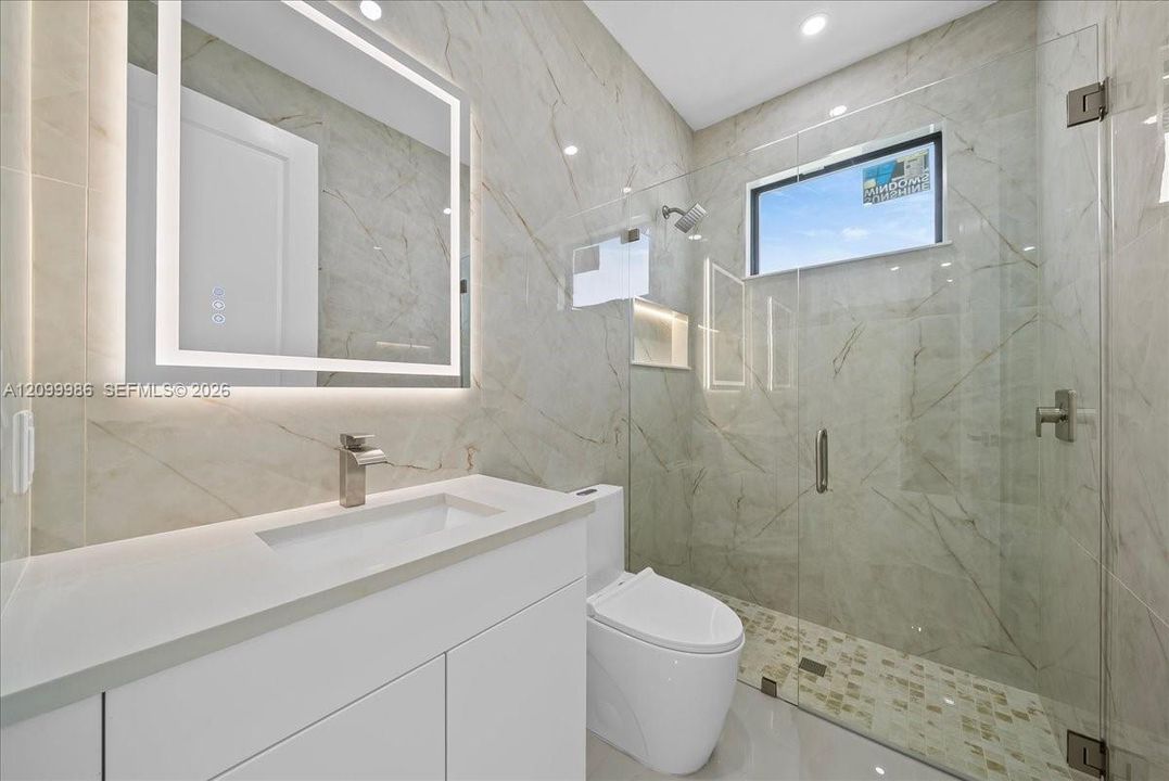 For Sale: $270,000 (3 beds, 2 baths, 1278 Square Feet)