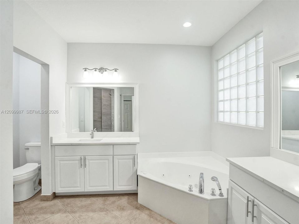 For Sale: $575,000 (3 beds, 2 baths, 2078 Square Feet)