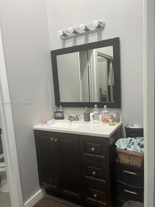 For Rent: $2,900 (3 beds, 2 baths, 1093 Square Feet)