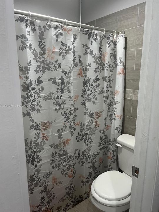 For Rent: $2,900 (3 beds, 2 baths, 1093 Square Feet)