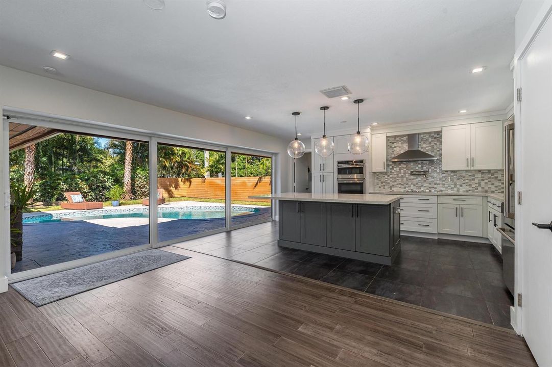 Kitchen with sliding doors to the pool