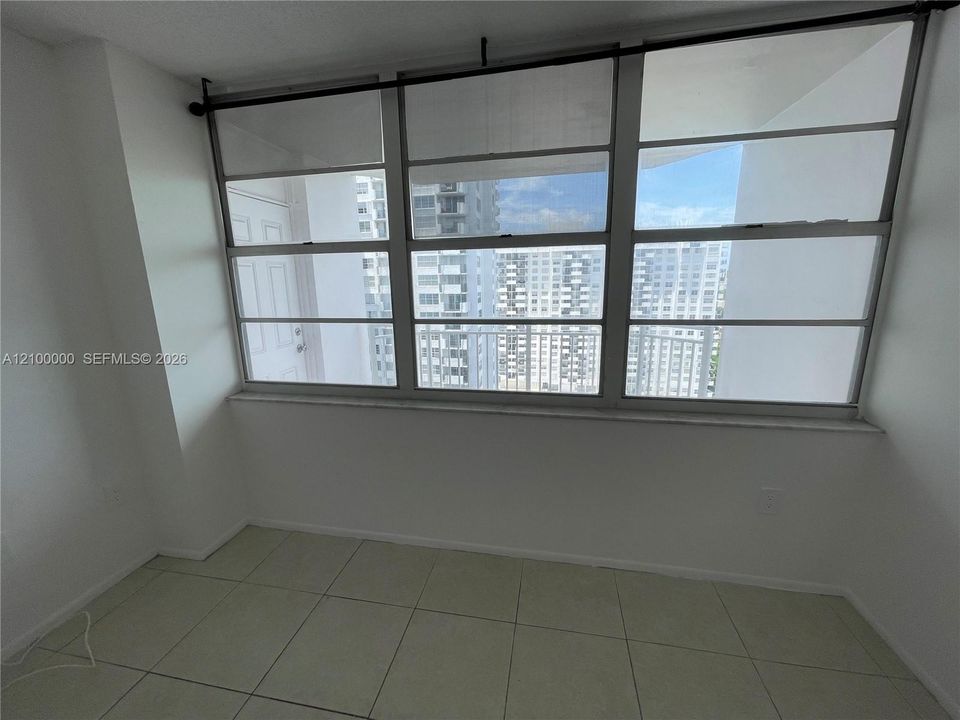 For Rent: $2,550 (2 beds, 2 baths, 1565 Square Feet)