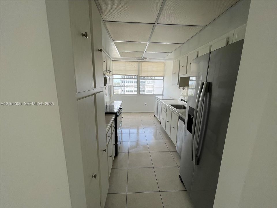 For Rent: $2,550 (2 beds, 2 baths, 1565 Square Feet)
