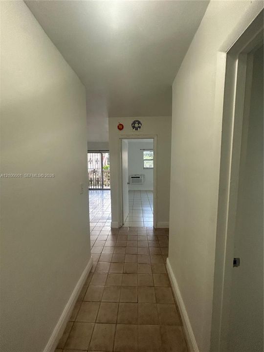 В аренду: $1,700 (1 спален, 1 ванн, 580 Квадратных фут)