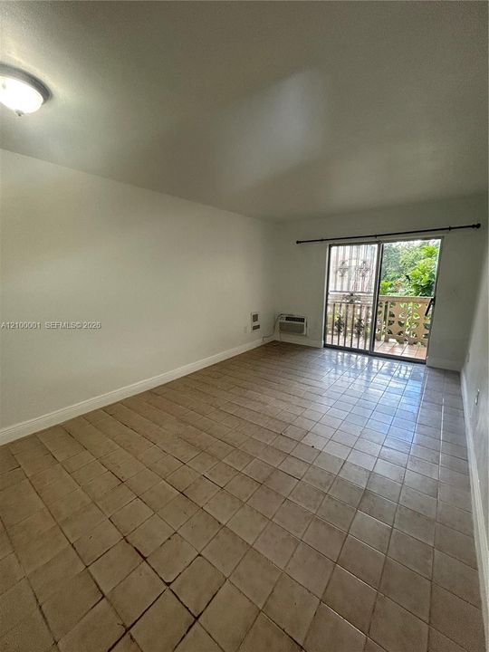 В аренду: $1,700 (1 спален, 1 ванн, 580 Квадратных фут)